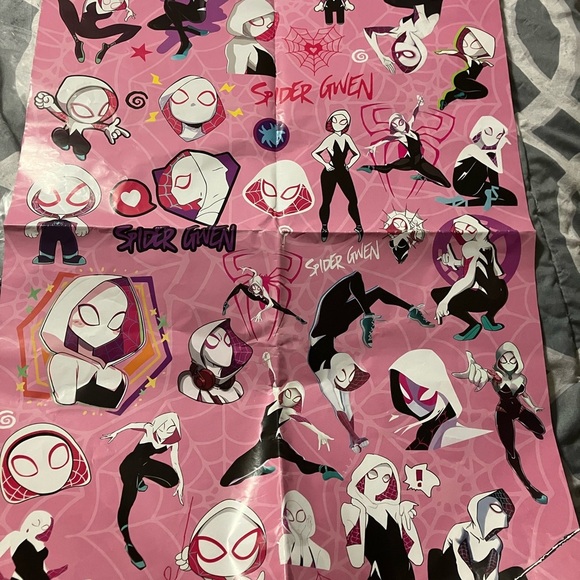 Spider Gwen Wrapping Sheets - Picture 1 of 3